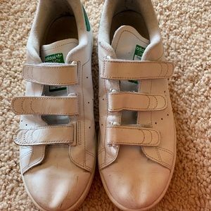 Adidas sz 8.5 shoes. Women’s